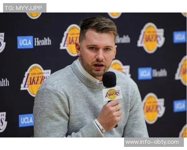 东契奇带领球队团建活动雷迪克表示积极反馈不断涌现